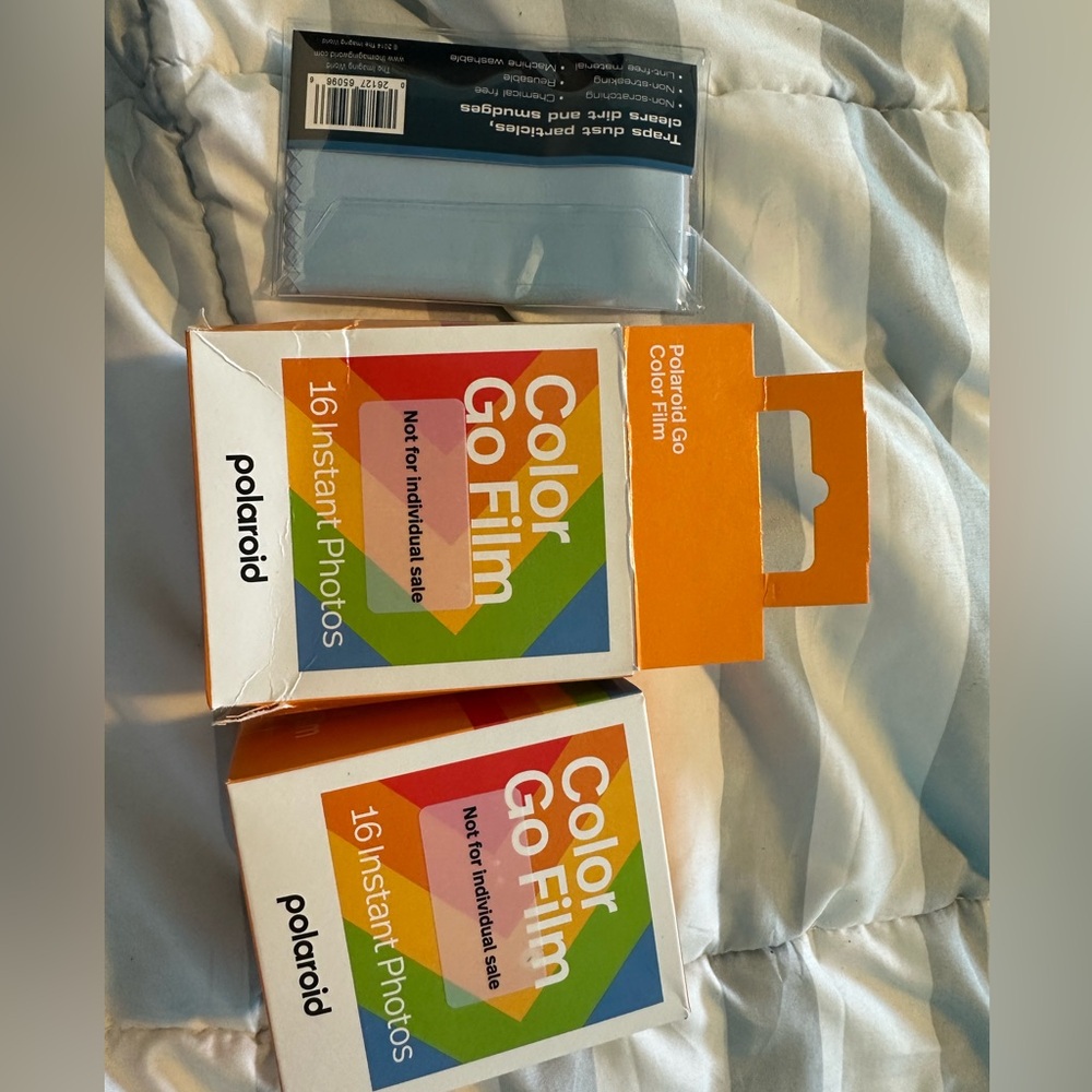 Polaroid GO instant color film package